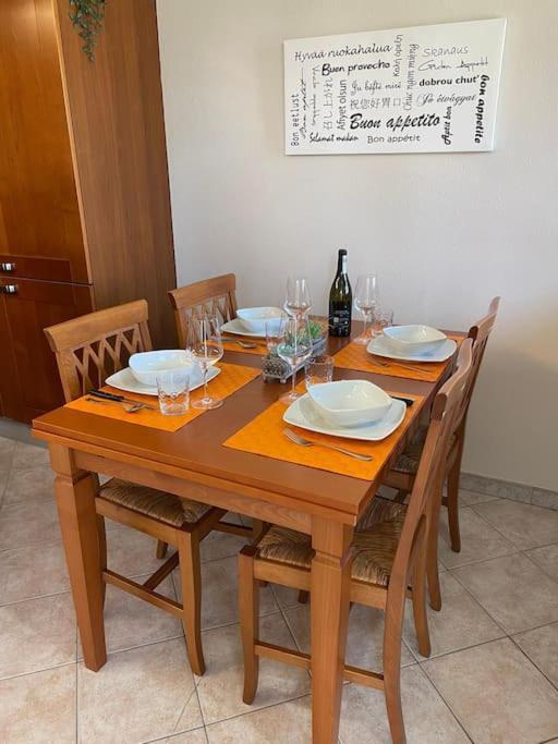 Casa Carlino Apartment ซานโตสเตฟาโน เบลโบ ภายนอก รูปภาพ